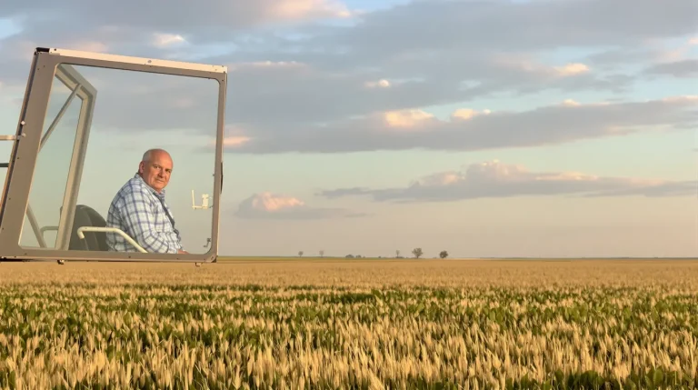 Je sursème 70 à 80 hectares par an.